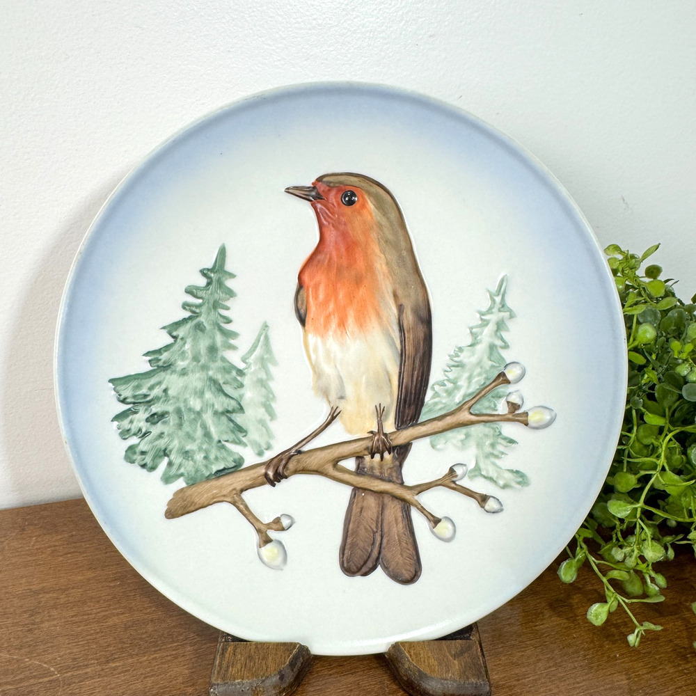 Vintage Goebel Bird Plate Robin 3D 1973 West Germany 7.5" diameter